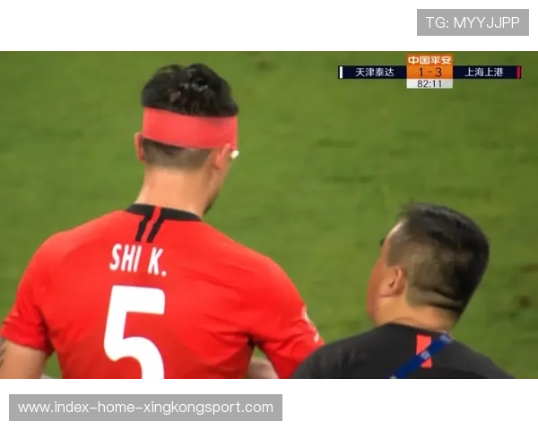 凯塞多与主帅争执:足球场上的激烈碰撞背后隐藏的故事 凯塞多与主帅争执:足球场上的激烈碰撞背后隐藏的故事