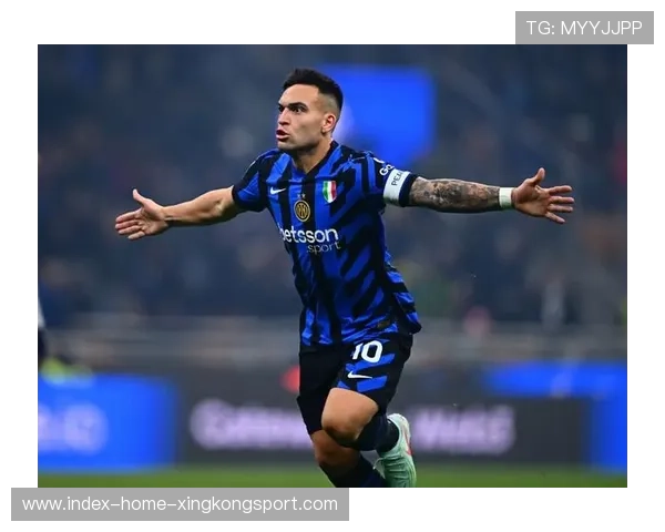 国米劳塔罗倒地铲射再入世界级进球——点亮夜空的瞬间