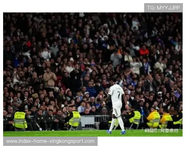 再见皇马！2亿巨星彻底失宠！一进一出解决内讧，挖英超头牌替代